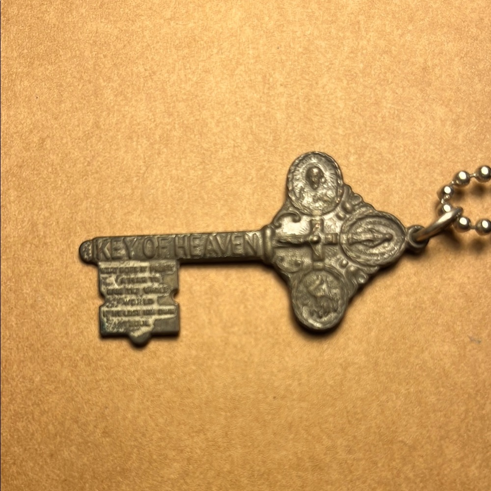 Vintage key of heaven